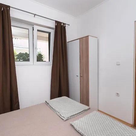 Apartment Gloria *