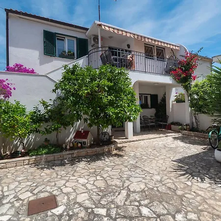 Gloria Apartmán